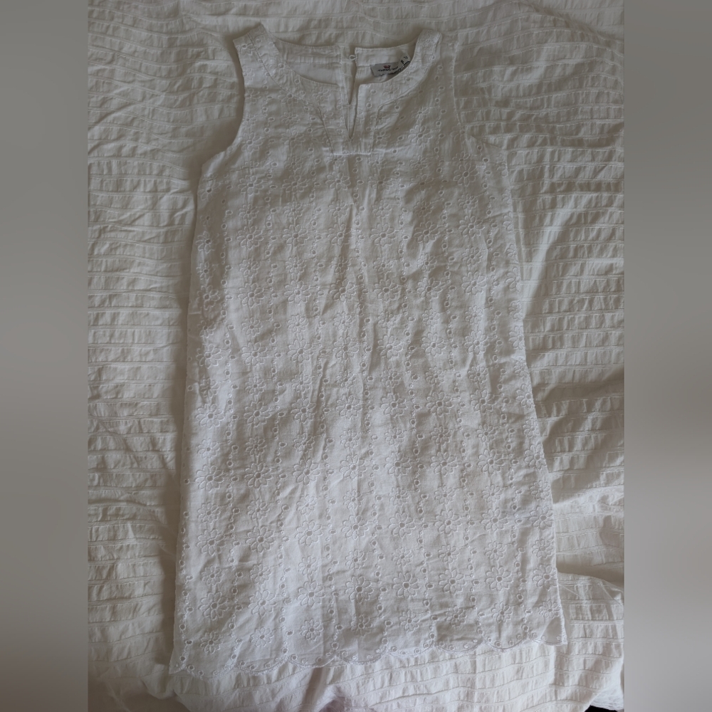 Vineyard Vines White Floral Embroidered Dress